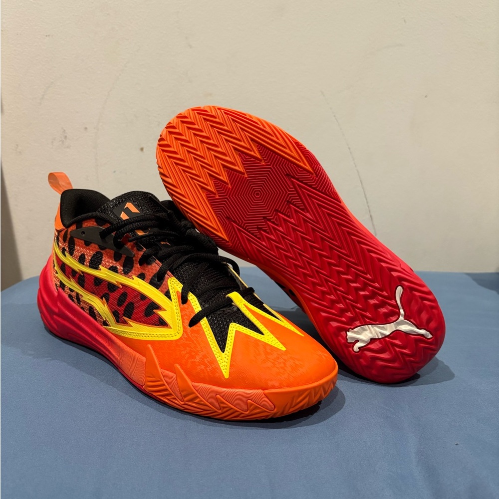 Puma Scoot size 10 men